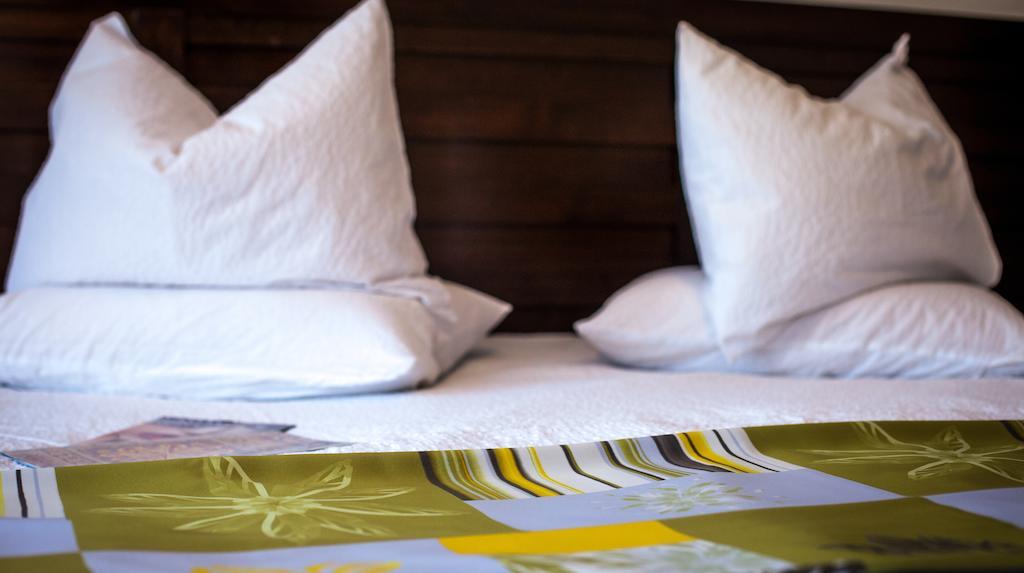 Roata Faget Inn Cluj-Napoca Room photo
